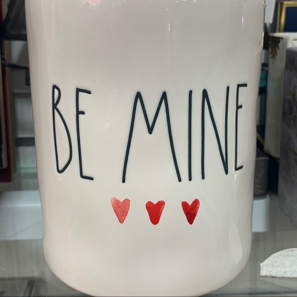Rae Dunn 2021 ❤️ Valentine Be Mine Canister - Picture 2 of 3